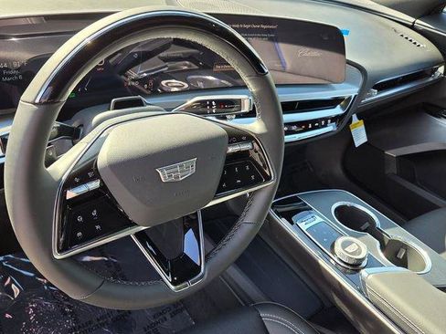 New 2026 Cadillac Lyriq Premium Luxury AWD/4WD image 15