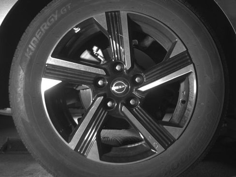 Used 2025 Nissan Sentra SV image 15