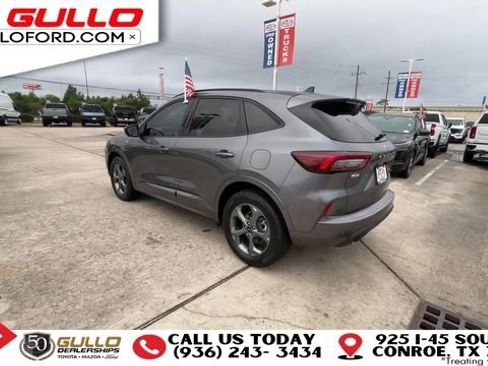 Certified 2023 Ford Escape ST-Line Select AWD/4WD image 6