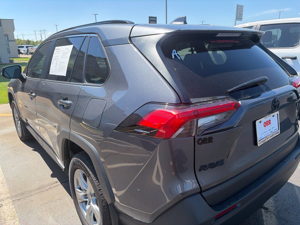 Used 2024 Toyota RAV4 XLE AWD/4WD image 8