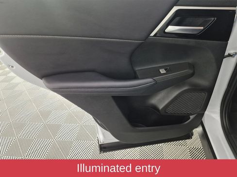 Used 2023 Mitsubishi Outlander SE FWD image 29