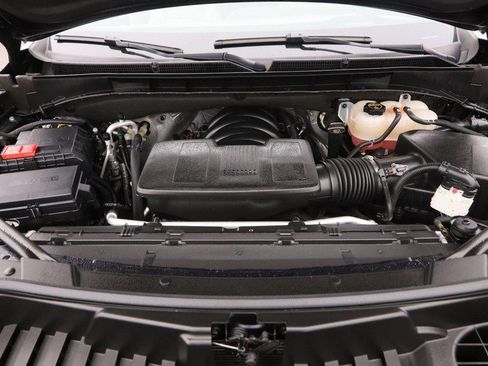 Used 2024 Cadillac Escalade Sport Platinum w/ LPO, ONYX Package image 32