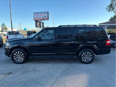 Used 2017 Ford Expedition EL XLT image 8