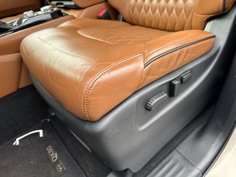 Used 2020 INFINITI QX80 Luxe w/ Sensory Package image 17