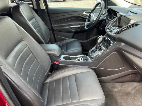 Used 2014 Ford Escape Titanium image 10