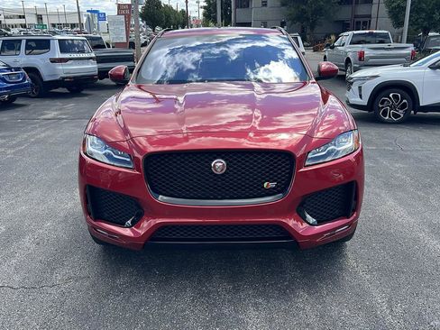 Used 2018 Jaguar F-PACE S AWD/4WD image 2