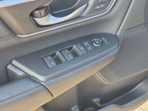 Used 2021 Honda CR-V Touring image 13