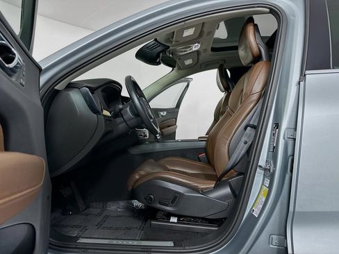 Used 2018 Volvo XC60 T5 Inscription image 22