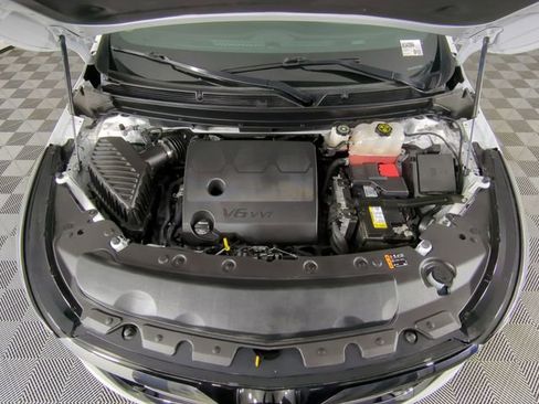 Used 2024 Buick Enclave Essence w/ LPO, Floor Liner Package image 44