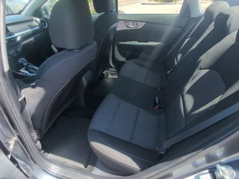 Used 2022 Kia Forte LXS FWD image 26