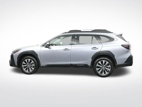 Used 2024 Subaru Outback Touring XT AWD/4WD image 9