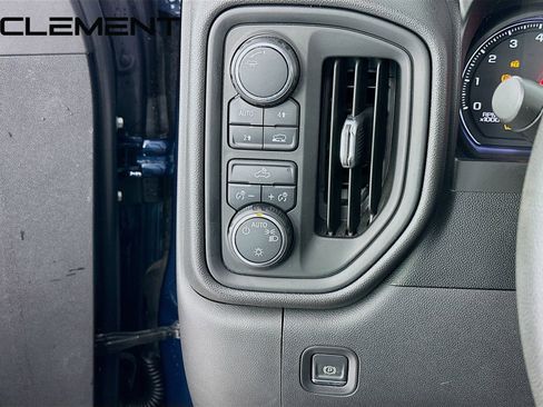 Used 2020 Chevrolet Silverado 1500 Custom w/ Custom Value Package image 12