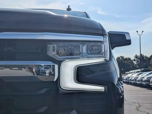 Used 2025 Chevrolet Silverado 1500 LT RWD image 9
