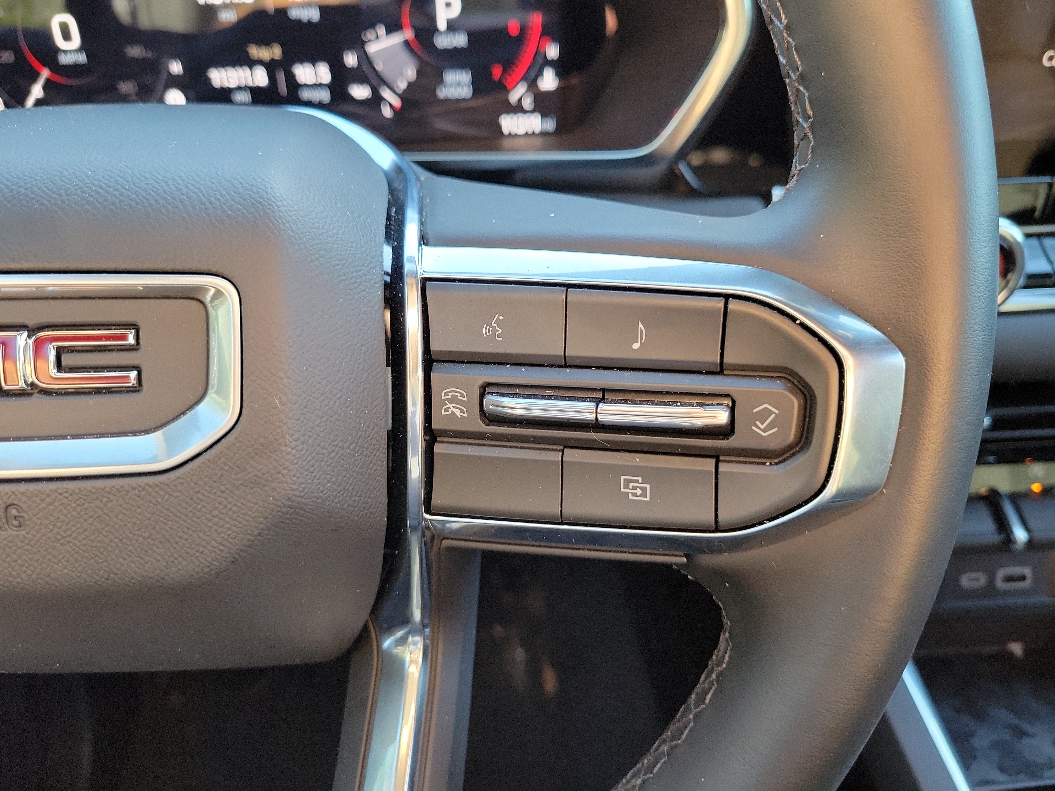 Used 2026 GMC Canyon Elevation w/ Convenience Package RWD image 24