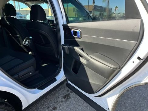 New 2026 Kia Sorento LX FWD image 19