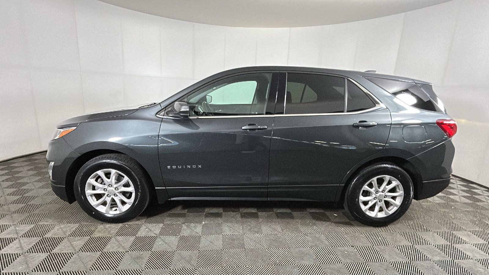 Used 2019 Chevrolet Equinox LT FWD image 7
