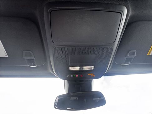Used 2025 Chevrolet Equinox LT FWD image 18