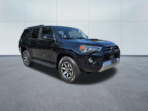 Used 2023 Toyota 4Runner TRD Off-Road Premium w/ Off Road Premium Plus Package AWD/4WD image 4