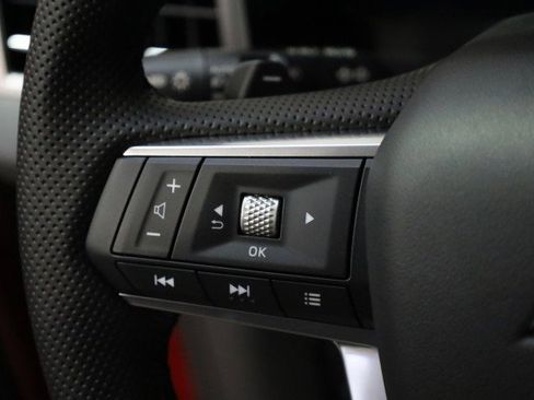 New 2025 Mitsubishi Outlander SE image 7