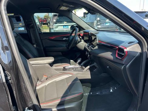 Used 2024 Chevrolet TrailBlazer RS AWD/4WD image 13