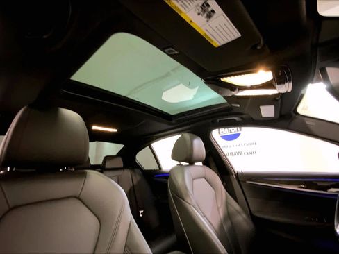 Used 2019 BMW 530i xDrive w/ Convenience Package image 13