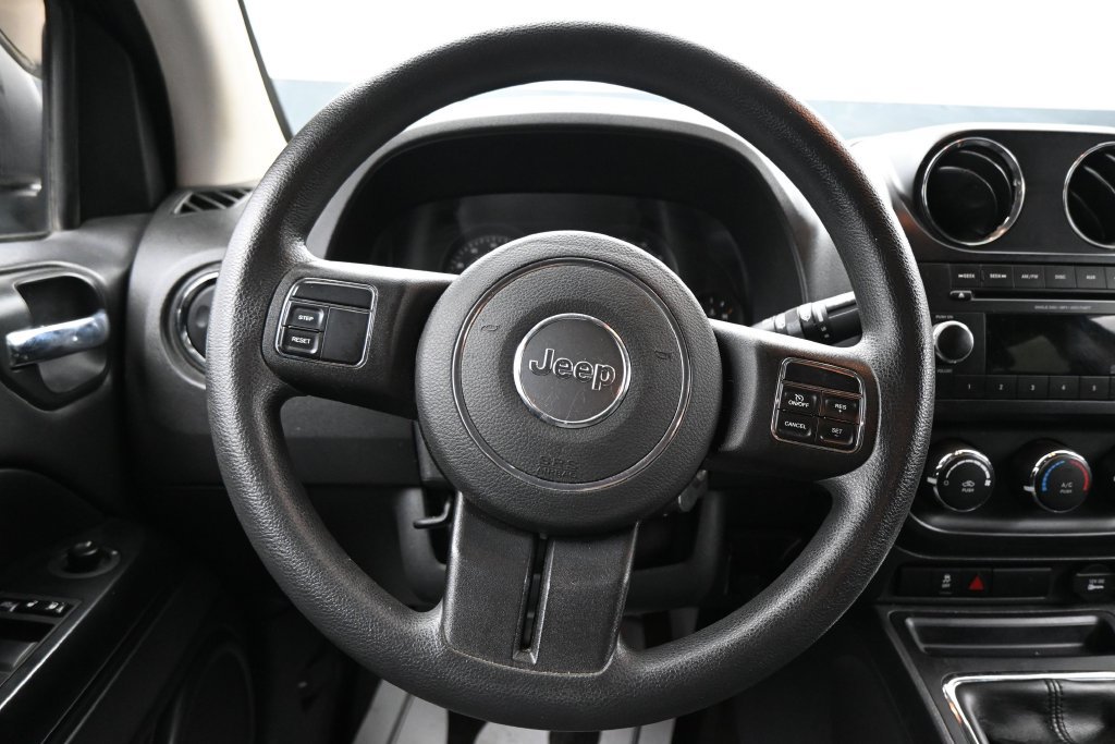 Used 2015 Jeep Compass Sport w/ Power Value Group AWD/4WD image 14