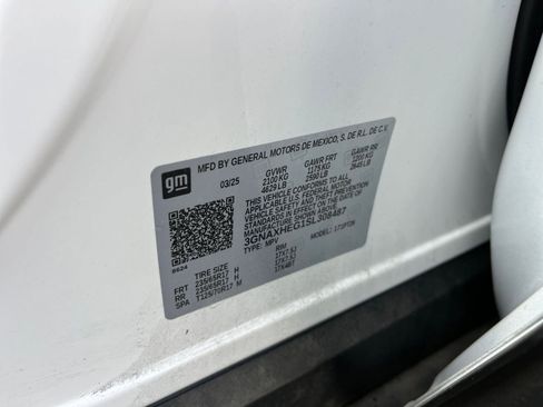 Used 2025 Chevrolet Equinox LT image 28