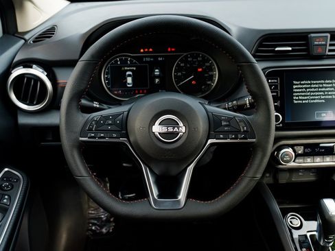 New 2025 Nissan Versa SR w/ Trunk Package image 11