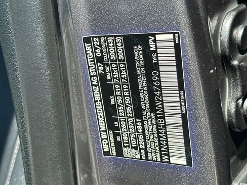 Used 2022 Mercedes-Benz GLB 250 4MATIC image 30