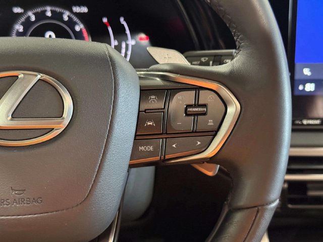 Certified 2023 Lexus RX 350 Premium w/ Cold Area Package AWD/4WD image 17