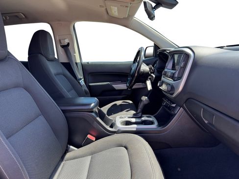 Used 2019 Chevrolet Colorado LT w/ Colorado RST Special Edition RWD image 17