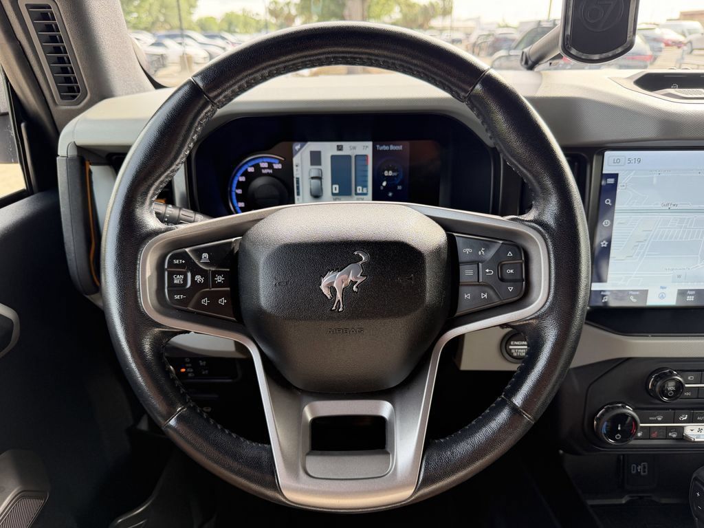 Used 2022 Ford Bronco Badlands AWD/4WD image 14