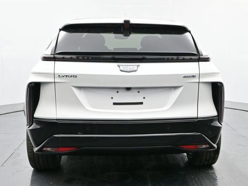 New 2025 Cadillac Lyriq Sport image 4