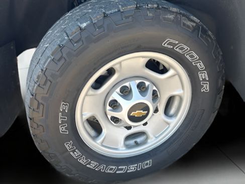 Used 2024 Chevrolet Silverado 2500 W/T w/ WT Convenience Package AWD/4WD image 23