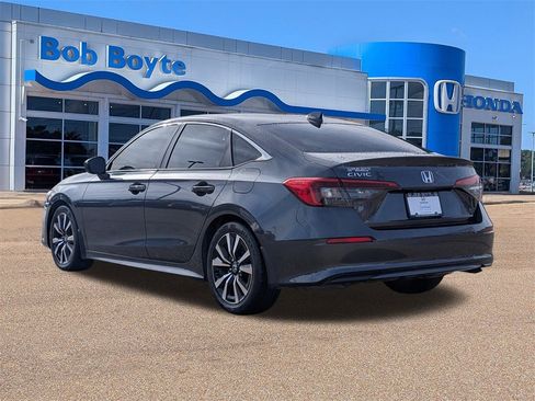 Certified 2024 Honda Civic EX image 5