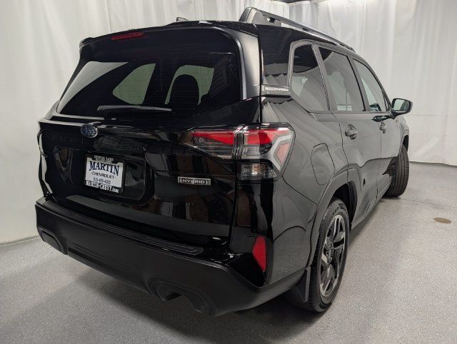 Used 2025 Subaru Forester Premium w/ Protection Package (1PH) AWD/4WD image 3