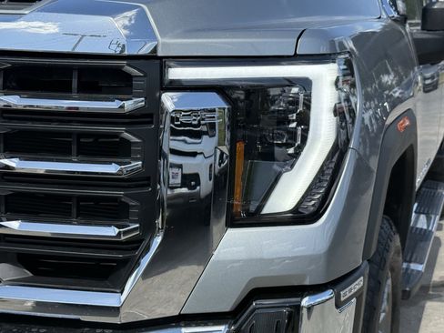 Used 2026 GMC Sierra 2500 SLT w/ Texas SLT Premium Package AWD/4WD image 11