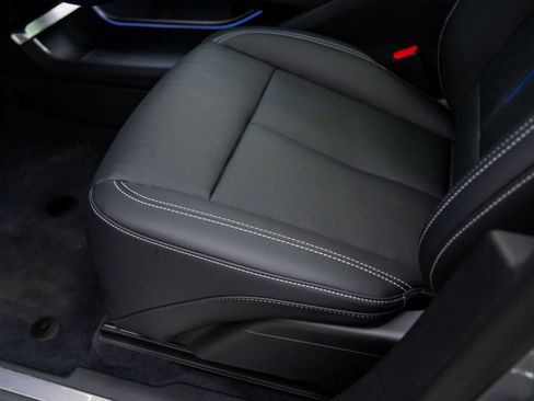 New 2026 Cadillac Lyriq Luxury image 16