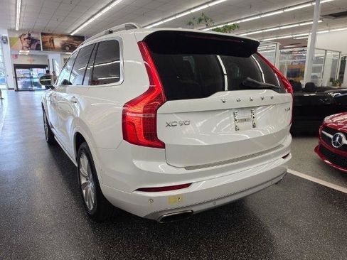 Used 2018 Volvo XC90 T6 Momentum w/ Convenience Package AWD/4WD image 7