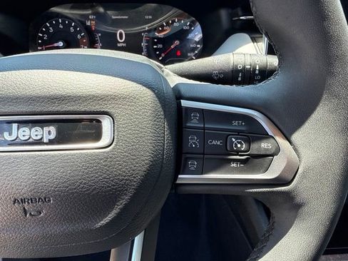 Used 2024 Jeep Compass Limited AWD/4WD image 18