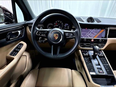 Used 2026 Porsche Macan AWD/4WD image 15