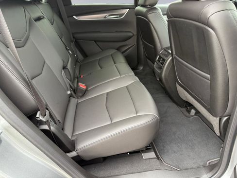 New 2025 Cadillac XT5 Luxury image 14