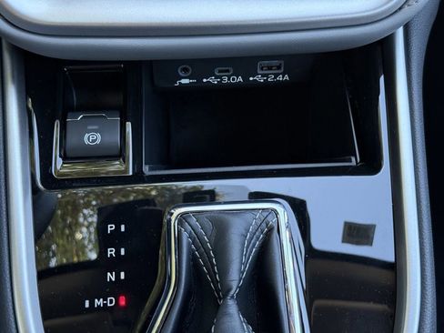 New 2025 Subaru Legacy Limited w/ Popular Package #3 image 18