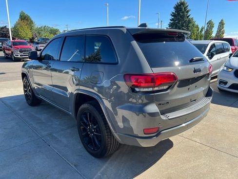 Certified 2021 Jeep Grand Cherokee Laredo X AWD/4WD image 4