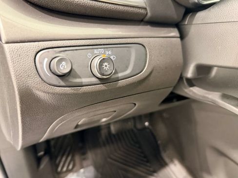 Used 2017 Buick Encore Preferred FWD image 18