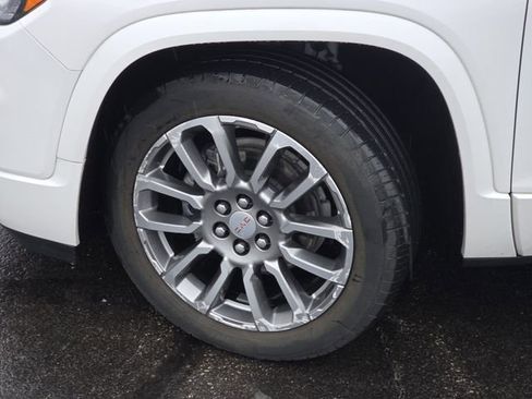 Used 2023 GMC Acadia Denali w/ Denali Ultimate Package image 28