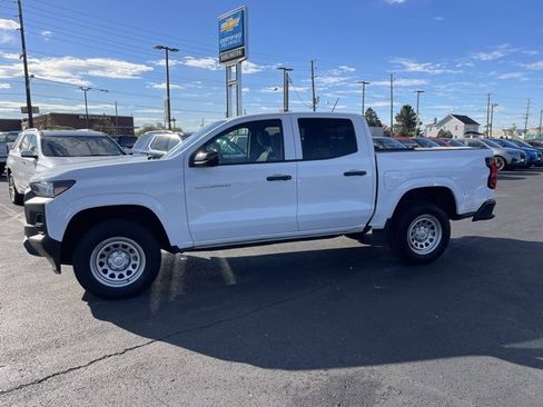 Used 2023 Chevrolet Colorado W/T w/ Technology Package image 4