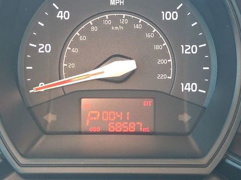 Used 2017 Kia Rio LX image 38