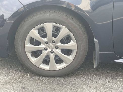 Used 2025 Toyota Corolla LE FWD image 12