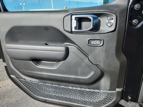 New 2025 Jeep Gladiator Rubicon w/ Safety Group image 13